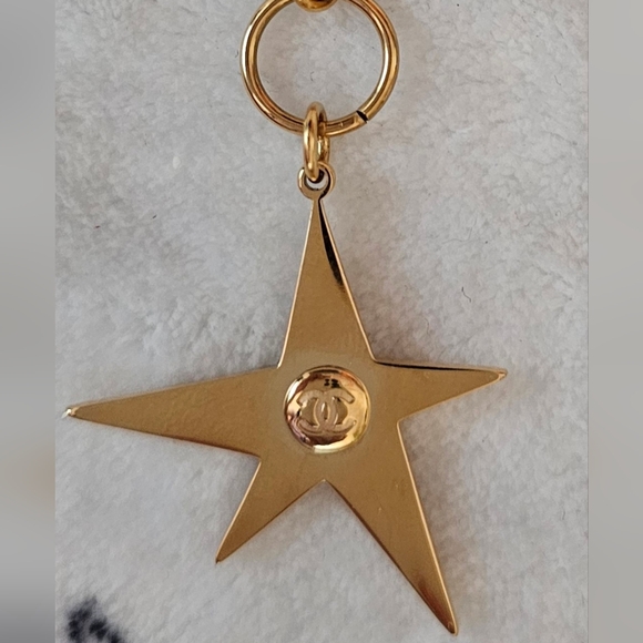 Chanel Charm - Picture 3 of 6